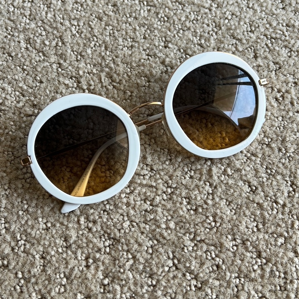 Fun white sunglasses